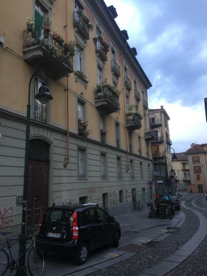 Апартаменти Mansarda In Borgo Dora Турин Екстер'єр фото